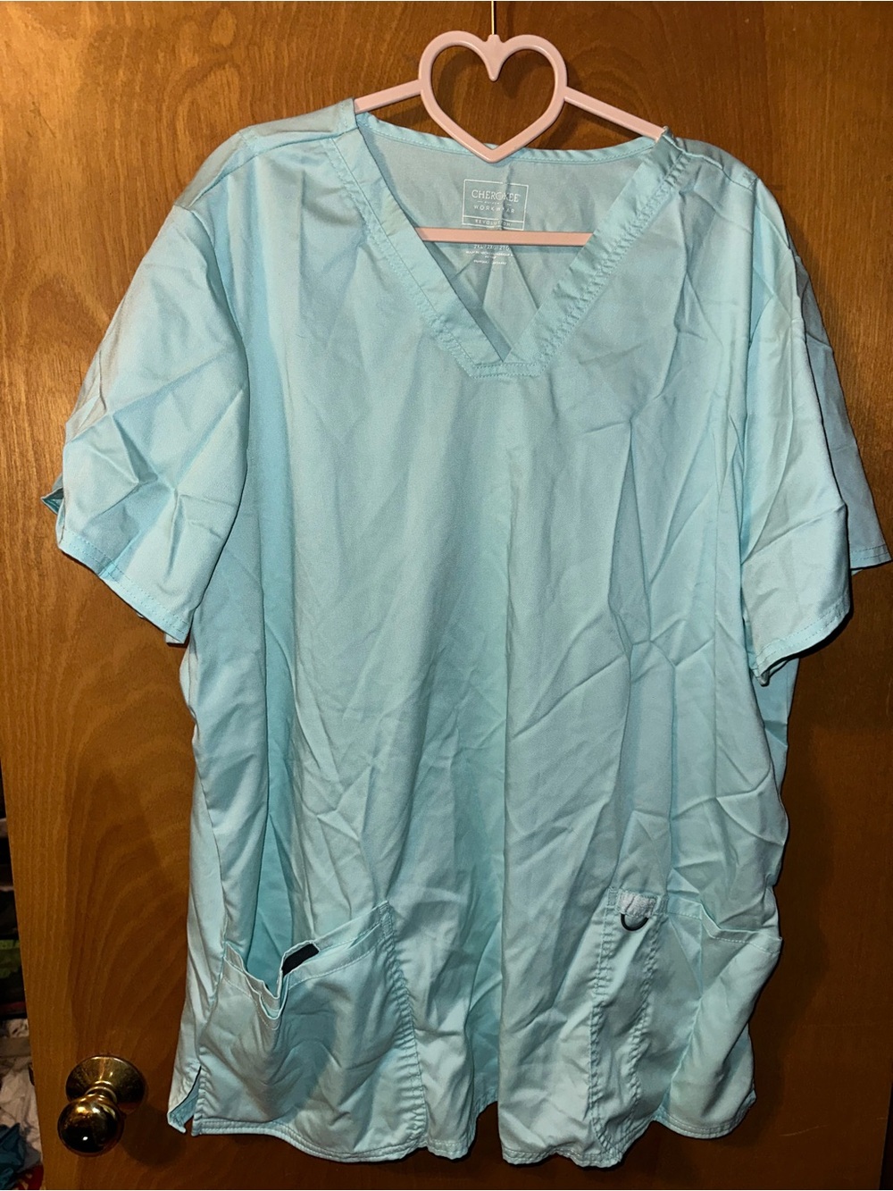 Cherokee Workwear medical v-neck scrub top